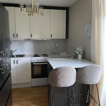 Апартаменты Cozy For 1 Or 2
