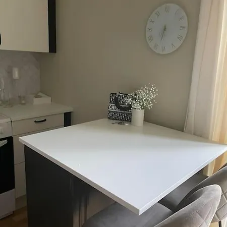 Cozy For 1 Or 2 Апартаменты *